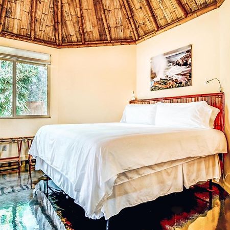 Volcano Eco Retreat By Heart Core Hotels - Adults Only Fern Acres Luaran gambar